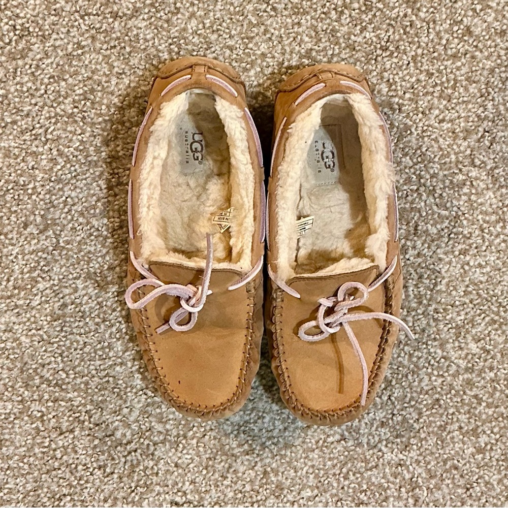 UGG Chestnut Moccasin Slippers with Bow - Picture 4 of 5